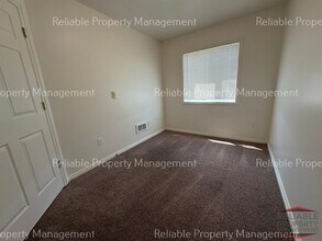 1312 Midway Ave, Unit 1 in Ammon, ID - Building Photo - Building Photo