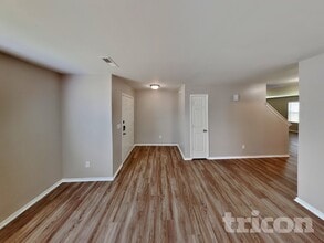 5337 Liberty Hall Cir in Winston-Salem, NC - Foto de edificio - Building Photo