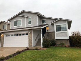 7398 Coral Ridge Dr in Colorado Springs, CO - Building Photo