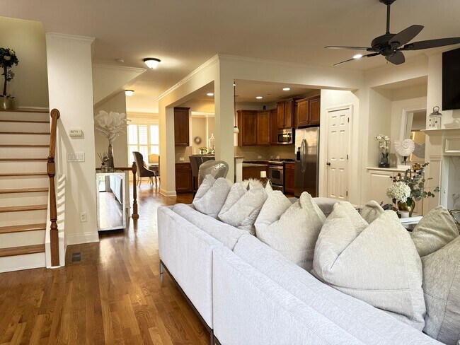 property at 3154 Chestnut Woods Dr