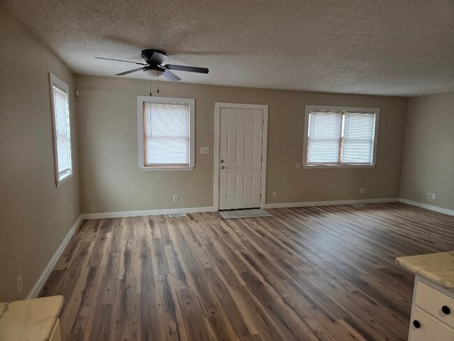 720 Fraser St in Saginaw, MI - Foto de edificio - Building Photo