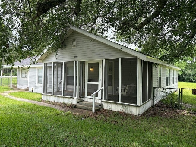property at 3830 3rd Ave