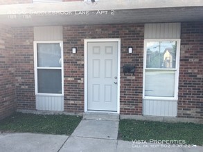 4806 Saddlebrook Ln-Unit -Apt 2 in Louisville, KY - Building Photo - Building Photo