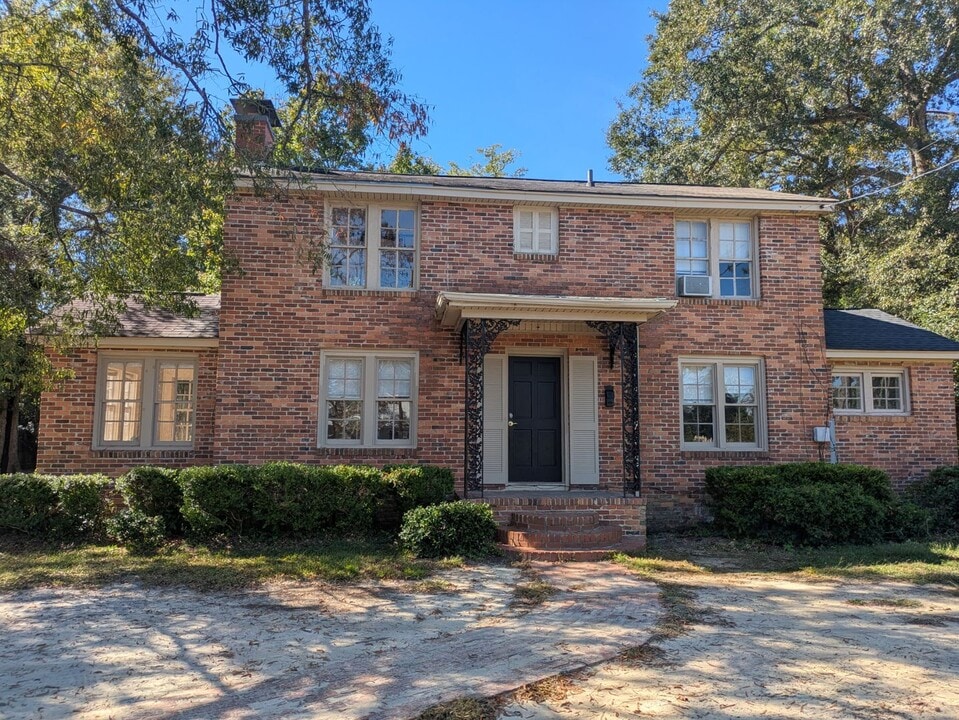 316 Mimosa Dr in Dublin, GA - Building Photo