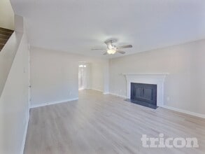 104 Kells Dr in Hopkins, SC - Building Photo - Building Photo