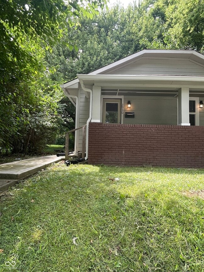 property at 2930 N Dearborn St
