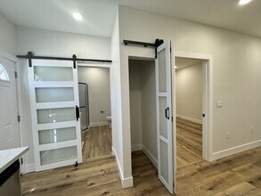 1249 Center Ave, Unit C in Oceanside, CA - Building Photo - Building Photo