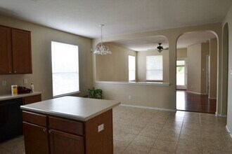 12102 Red Bud Leaf in San Antonio, TX - Building Photo - Building Photo