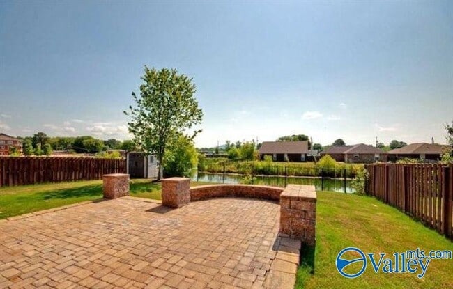 5033 SE Valley Cove Dr in Owens Cross Roads, AL - Building Photo - Building Photo