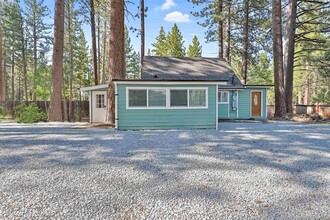 1094 Johnson Blvd in South Lake Tahoe, CA - Building Photo - Building Photo