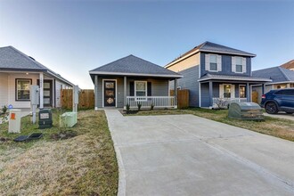 16428 Jasmine Marie Pl in Conroe, TX - Foto de edificio - Building Photo