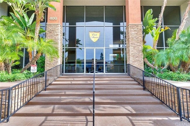 400 N Acacia Ave in Fullerton, CA - Building Photo - Building Photo