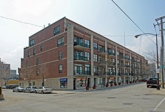 845 W Monroe St in Chicago, IL - Building Photo - Building Photo