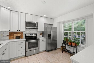9451 Fens Hollow in Laurel, MD - Building Photo - Building Photo