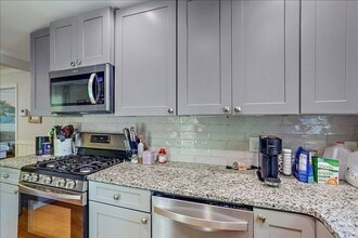 4263 Forest Park Dr in Jackson, MS - Building Photo - Building Photo