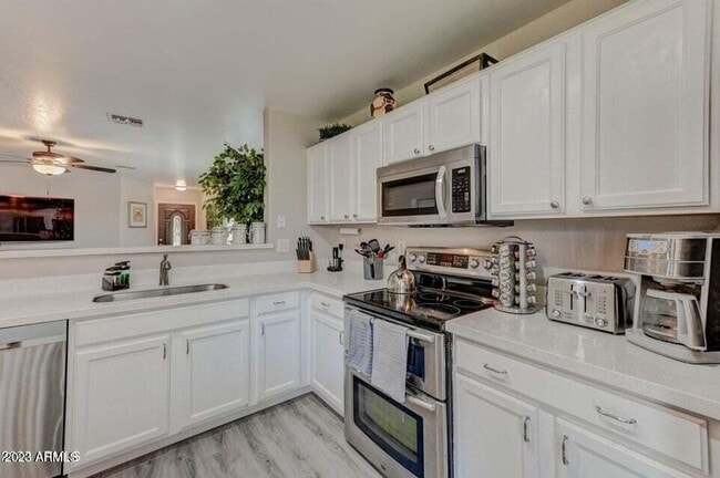 property at 2477 E Meadow Land Dr