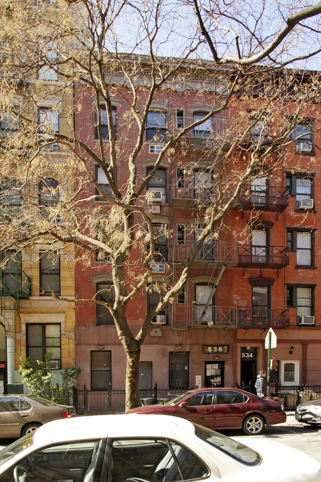 536 E 6th St in New York, NY - Foto de edificio - Building Photo