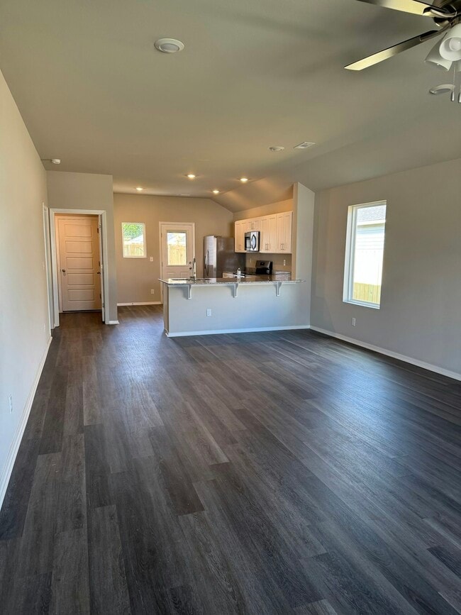 2554 E War Eagle St in Fayetteville, AR - Building Photo - Building Photo