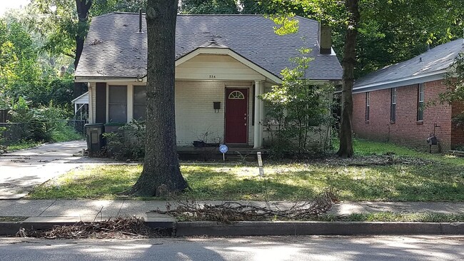 property at 534 S Reese St