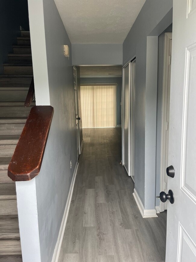 6467 Bedford Ln in Lithonia, GA - Building Photo - Building Photo