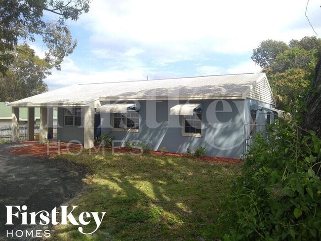 property at 4106 N Terrace Dr