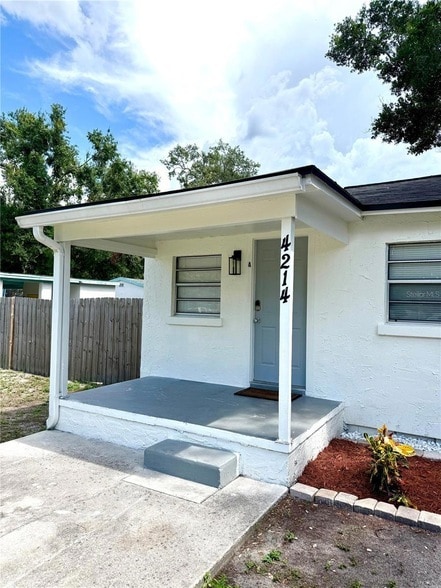 4214 W Ohio Ave in Tampa, FL - Foto de edificio - Building Photo