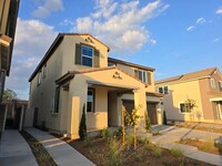 2581 Pheasant Wy in Ontario, CA - Building Photo - Building Photo