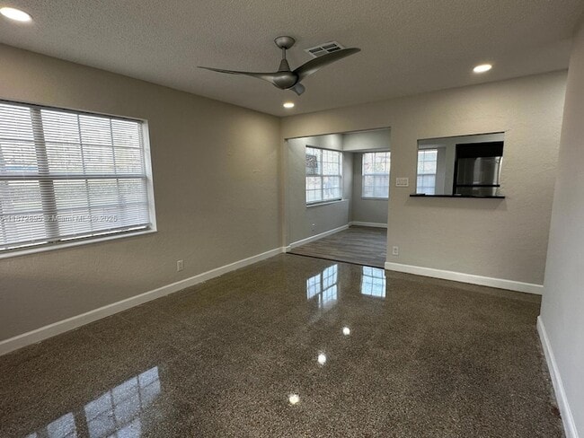 432 NE 22nd Ave in Pompano Beach, FL - Building Photo - Building Photo