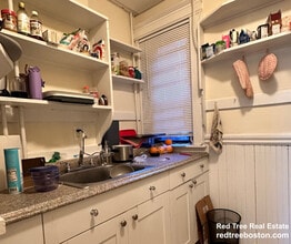 409 Huntington Ave, Unit 24 in Boston, MA - Foto de edificio - Building Photo