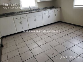 7942 W HAMPTON Ave in Milwaukee, WI - Building Photo - Building Photo