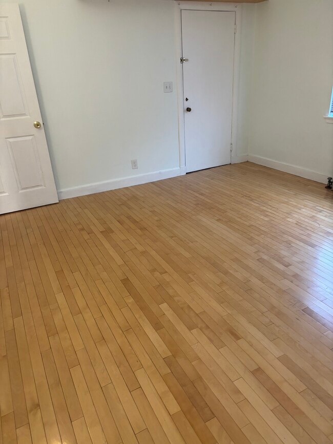 103 Essex St in Saugus, MA - Building Photo - Building Photo