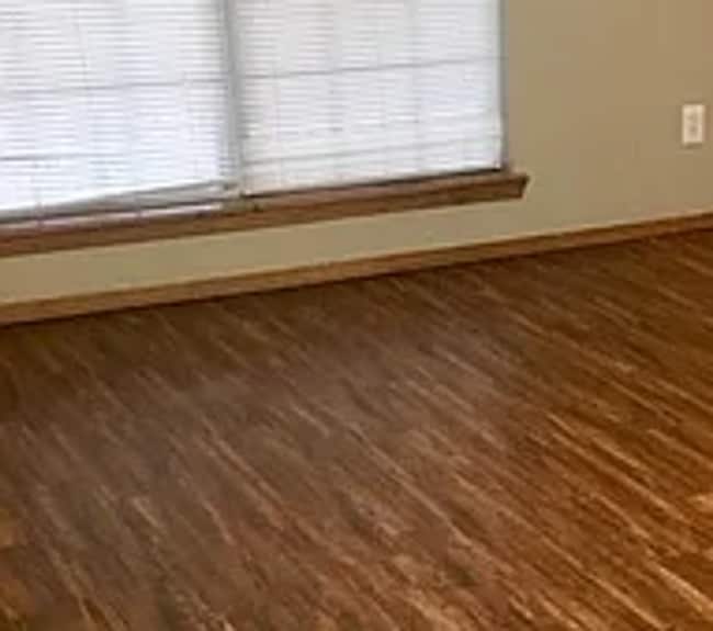 1307 N Willow Dr in Claremore, OK - Building Photo - Building Photo