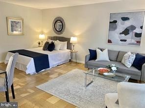 2710 Macomb St NW, Unit 303 in Washington, DC - Building Photo