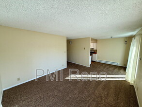 3910 Clear Acre Ln in Reno, NV - Building Photo - Building Photo