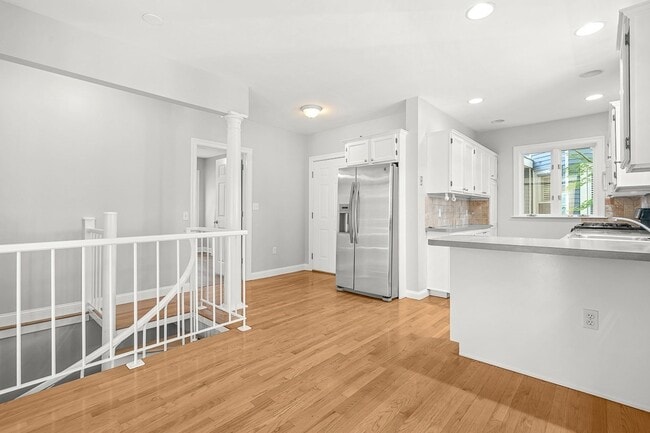 1431 Cambridge St, Unit 1 in Cambridge, MA - Building Photo - Building Photo