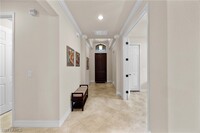 9254 Veneto Pl in Naples, FL - Foto de edificio - Building Photo