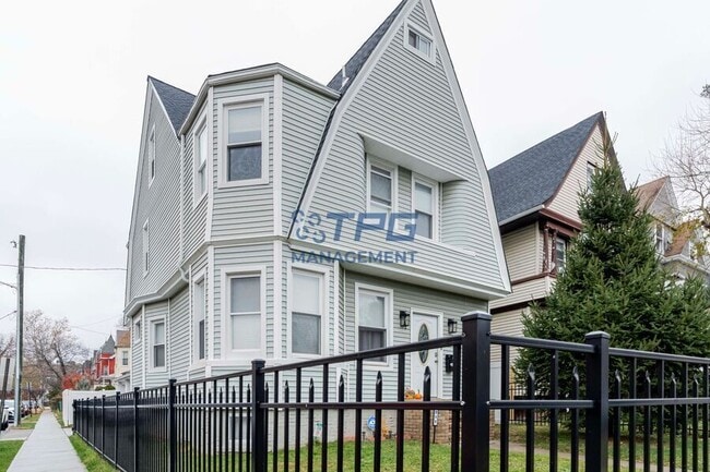 property at 211 Park Ave