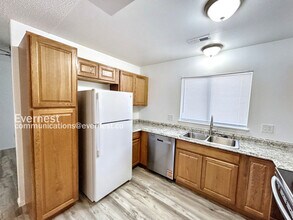 1120 Yuma St in Colorado Springs, CO - Foto de edificio - Building Photo