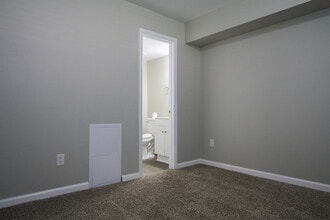 Wade Manor in Inkster, MI - Foto de edificio - Building Photo