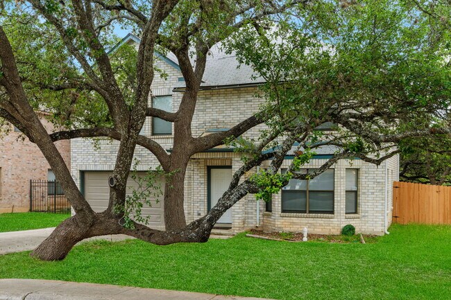 2312 Newoak Park in San Antonio, TX - Foto de edificio - Building Photo