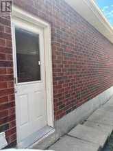 6 Zecca Dr in Guelph, ON - Building Photo - Building Photo