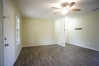 12725 Dakota Ln in Austin, TX - Building Photo - Building Photo