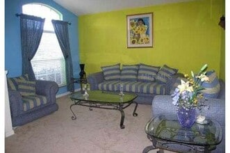 733 Somerstone Dr in Valrico, FL - Building Photo - Building Photo