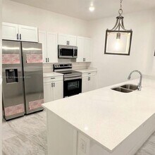 409 Bell Blvd S in Lehigh Acres, FL - Building Photo - Building Photo