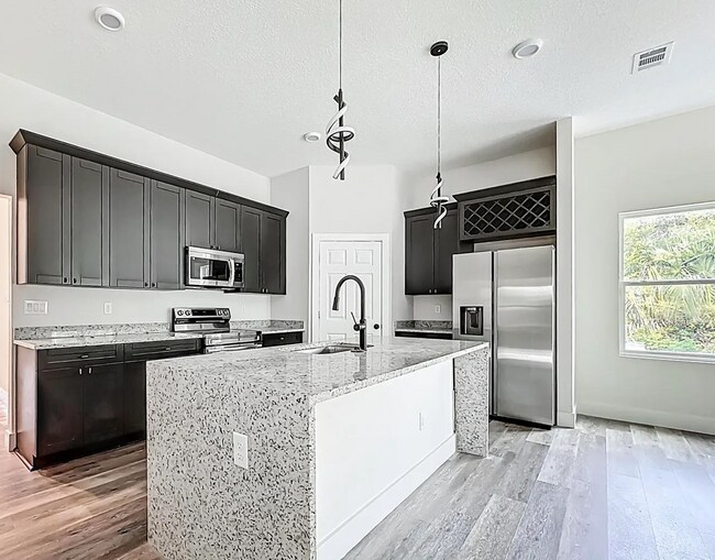 1186 W 25th St in Jacksonville, FL - Building Photo - Building Photo