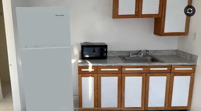 11935 SW 185th Ter, Unit Apt in Miami, FL - Building Photo - Building Photo