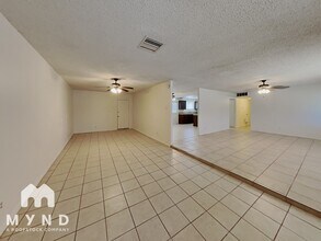 5619 N 61st Cir in Glendale, AZ - Building Photo - Building Photo