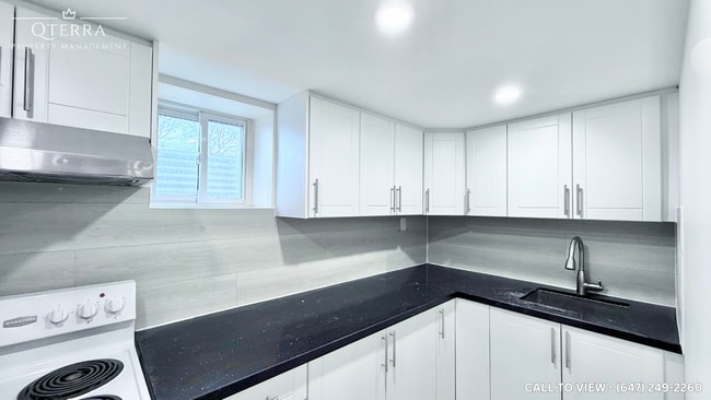 94 Primula Cres in Toronto, ON - Building Photo - Building Photo