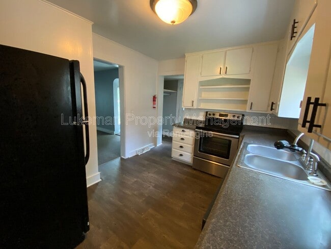 property at 727 Wheaton Ave