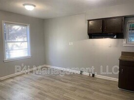 1045 Enoch Dr in Columbus, GA - Building Photo